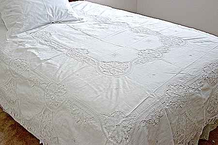 Coverlets  Beds  Girl on Old Fashion Style Bed Coverlet And Bed Dust Ruffles