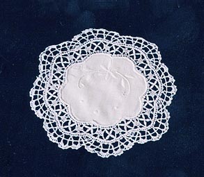 Southern Heart Style Doilies (10.6.99).JPG (27585 bytes)