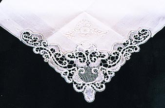 handkerchiefs - venice lace.JPG (21743 bytes)